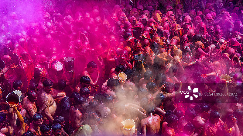 印度马图拉的洒红节庆祝活动图片素材