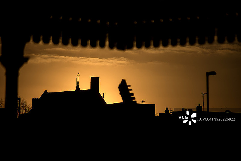 严冬之前的崛起图片素材