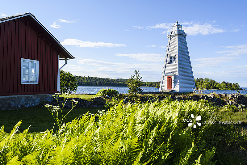海岸上的灯塔图片素材