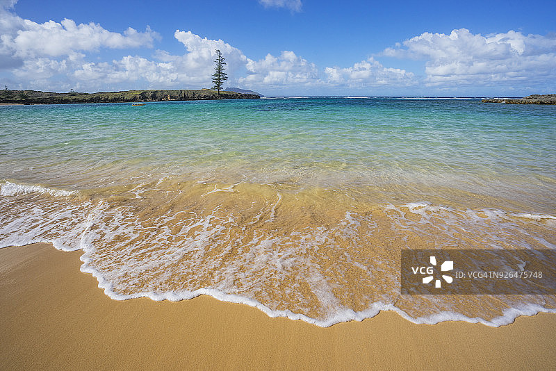 诺福克岛艾米丽湾的沙滩图片素材