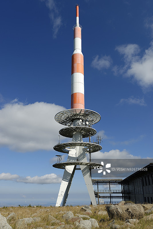 德国萨克森-安哈尔特州哈茨山布罗肯无线电塔图片素材