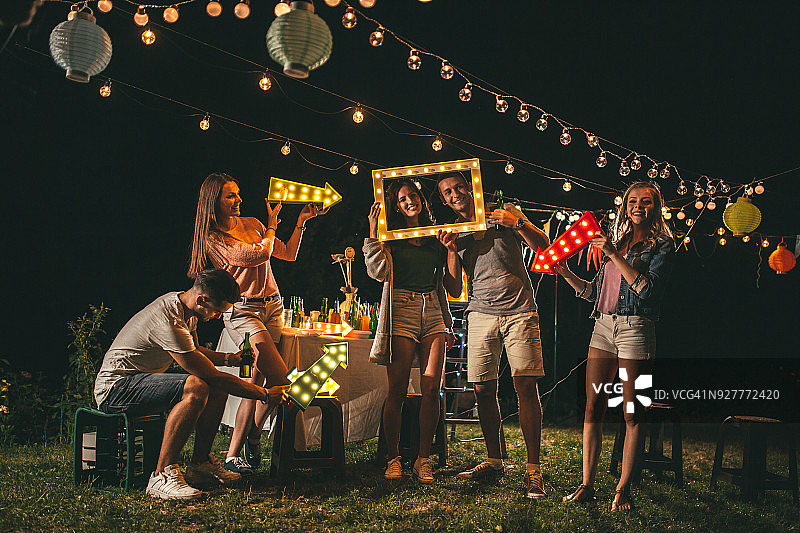 户外聚会图片素材