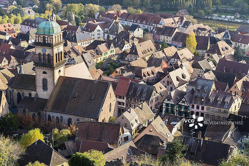 法国上莱茵省凯泽斯贝格圣十字教堂景色图片素材