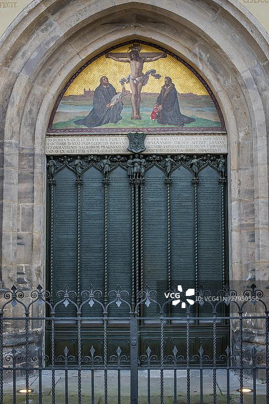 德国萨克森-安哈尔特州维滕贝格路德城城堡教堂的论文门图片素材