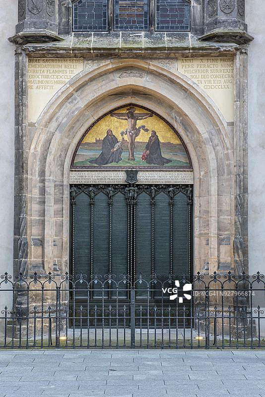 德国萨克森-安哈尔特州维滕贝格路德城城堡教堂的论文门图片素材