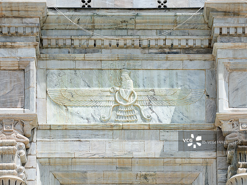 琐罗亚斯德教标志，伊朗费尔道西陵墓图片素材