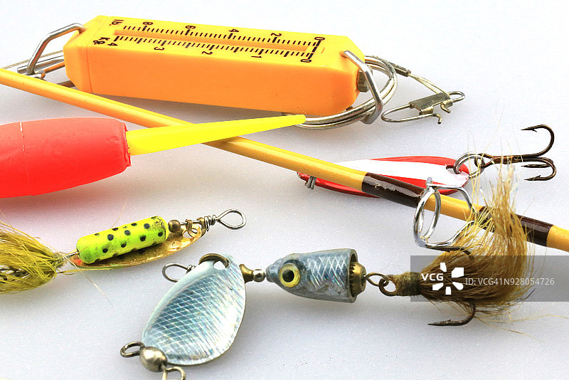 白色背景上的鱼饵图片素材