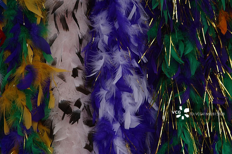 彩色羽毛全帧拍摄图片素材