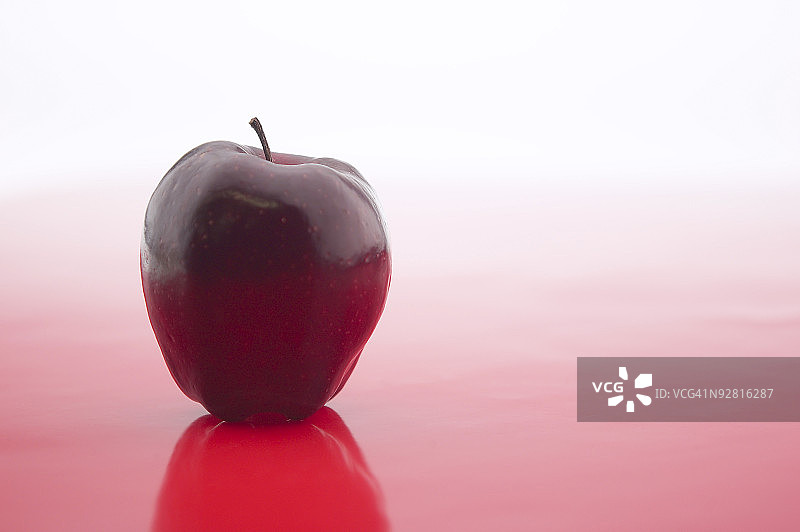 白色背景下的特写镜头图片素材