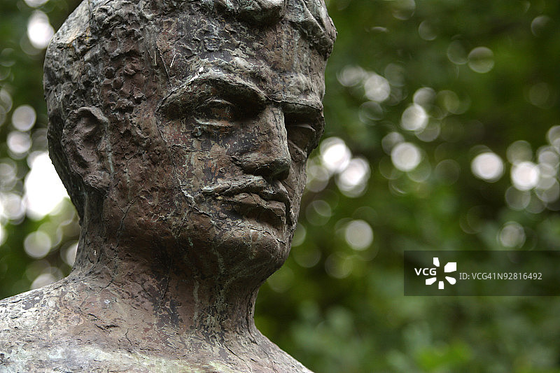 芬兰的让·西贝柳斯雕塑图片素材