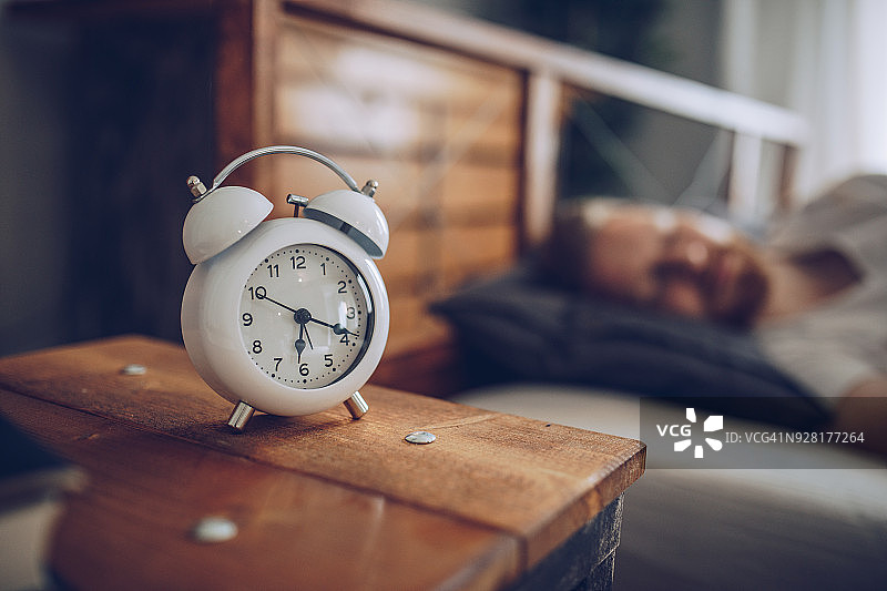 快要醒来了图片素材