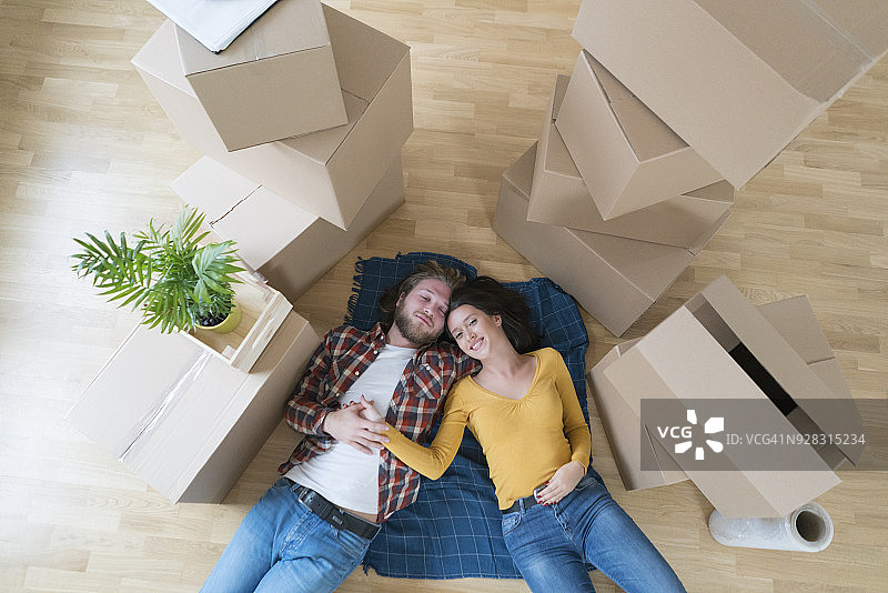 我们的新爱巢图片素材