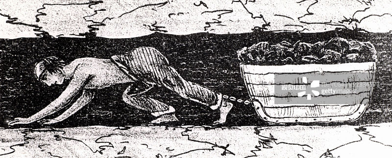 男孩在煤矿工作图片素材