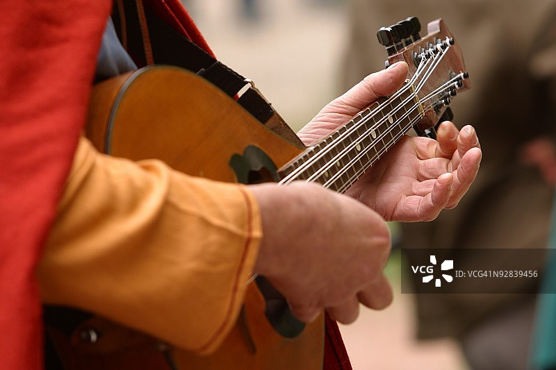 吉他手的中间部分图片素材