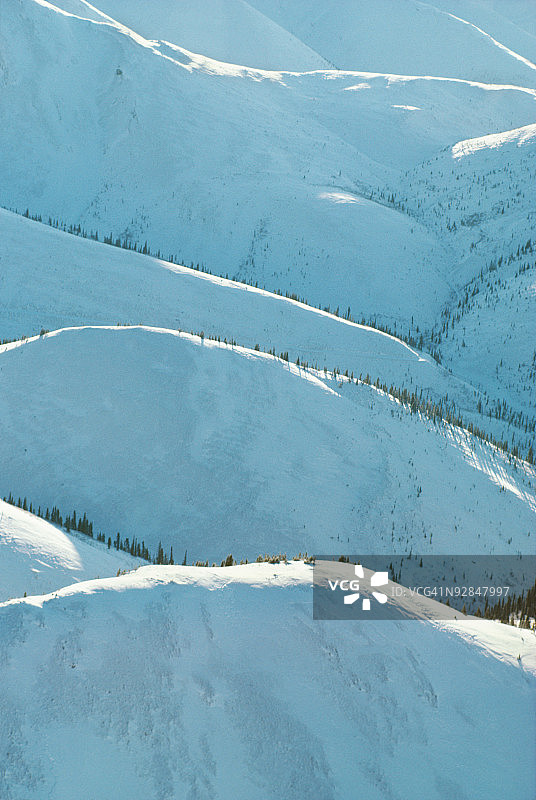 雪覆盖的山图片素材
