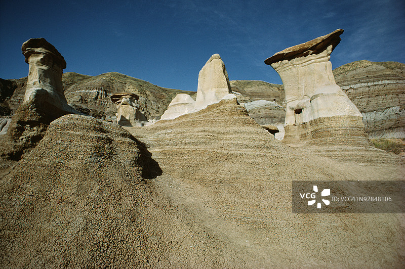 恐龙省立公园的岩石 formations图片素材