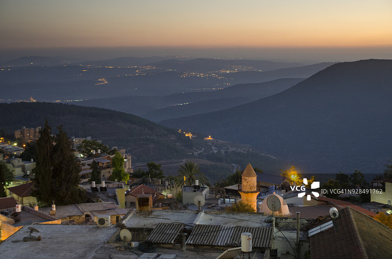 黄昏时的萨菲德图片素材