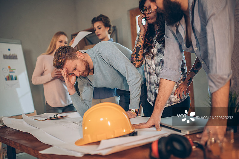 工程师团队合作图片素材