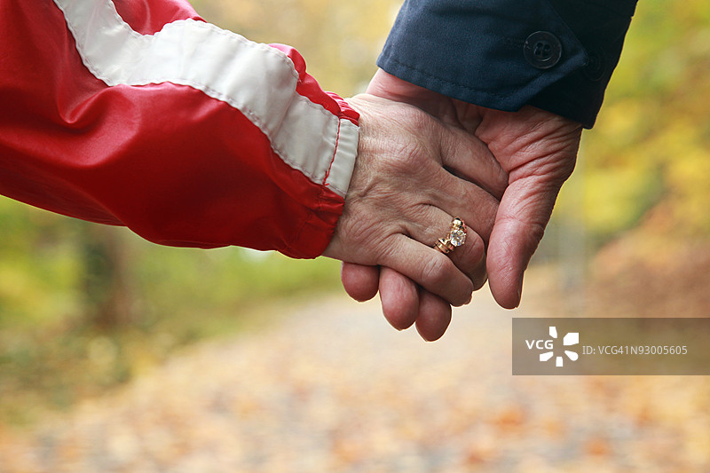 老年人的手图片素材