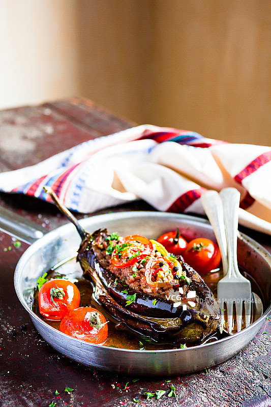 传统土耳其茄子菜肴图片素材