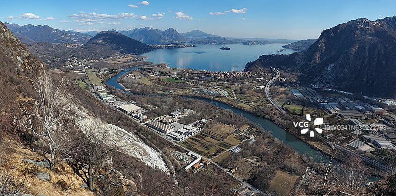 意大利北部马焦雷湖和博罗梅安湾全景图片素材