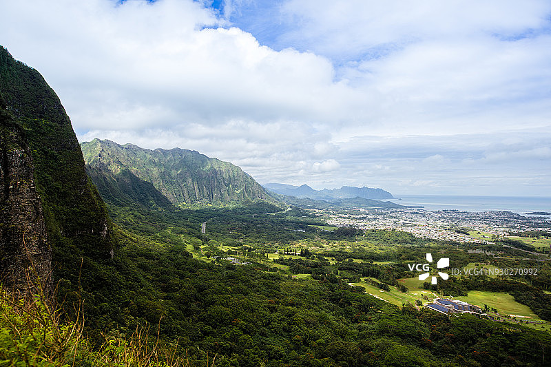 从帕里观景台看到的夏威夷瓦胡岛科奥劳山脉图片素材