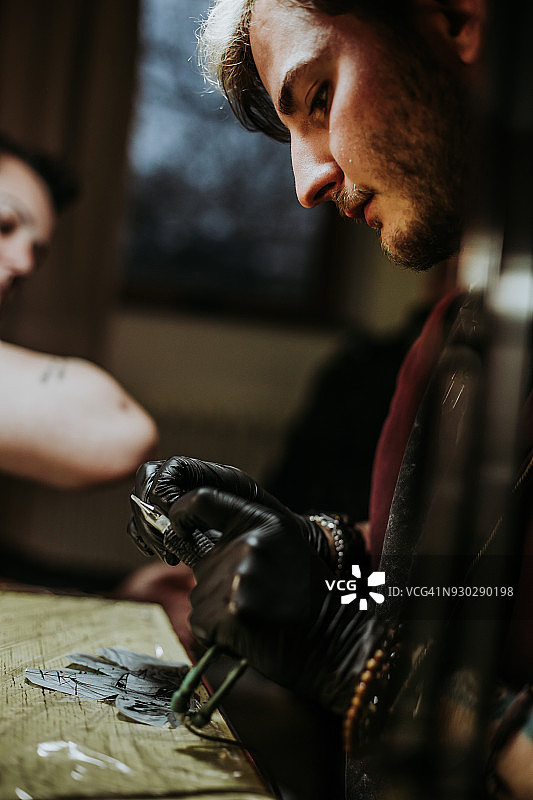 创作一件新作品图片素材