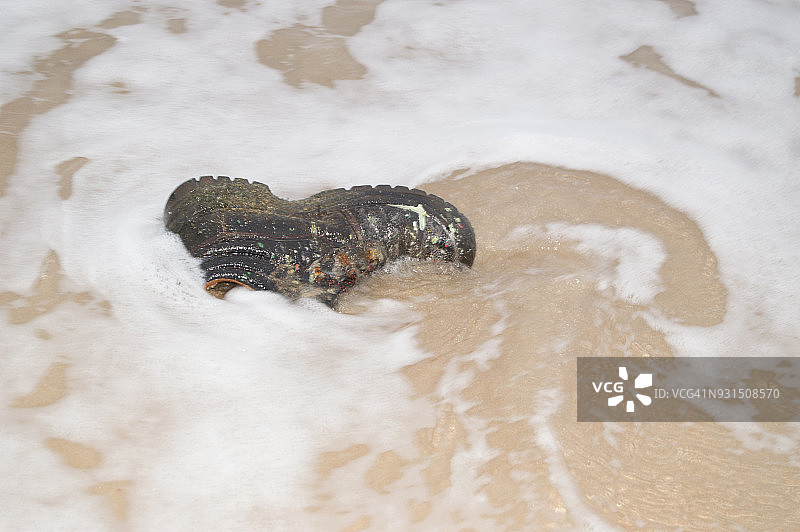 沉船残骸图片素材