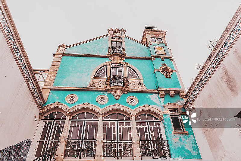 葡萄牙阿威罗的典型外墙建筑图片素材