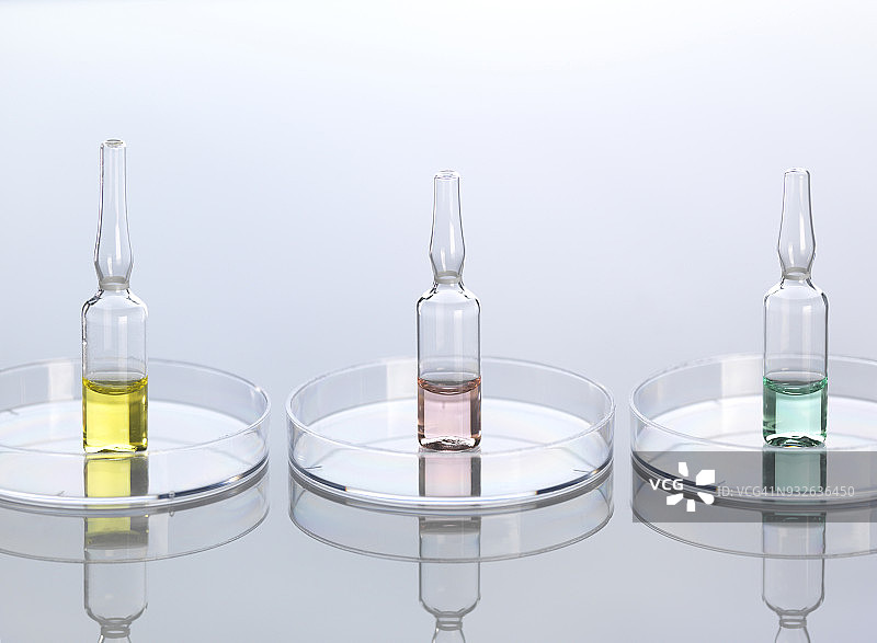 培养皿中的安瓿图片素材