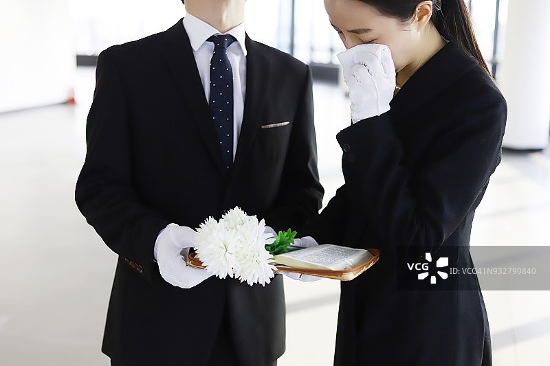 葬礼上的哀悼者图片素材