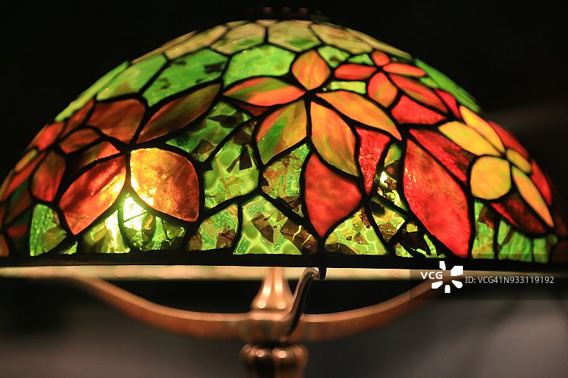 彩色蒂芙尼风格灯图片素材