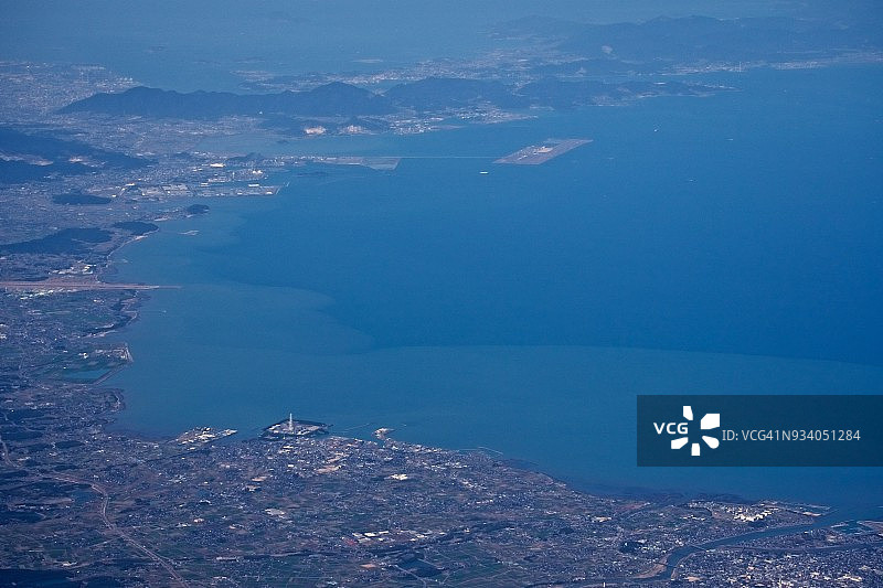 日本濑户内海和大分县中津市和丰前市的飞机航拍景色图片素材