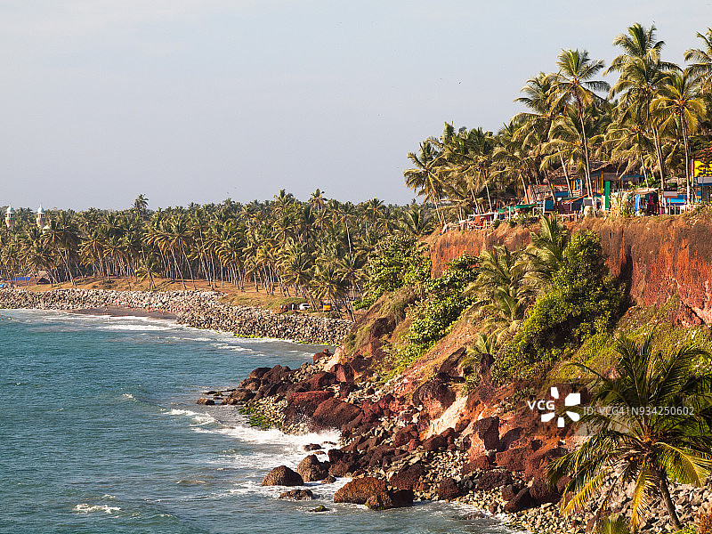 印度喀拉拉邦瓦卡拉海滩上方的悬崖图片素材