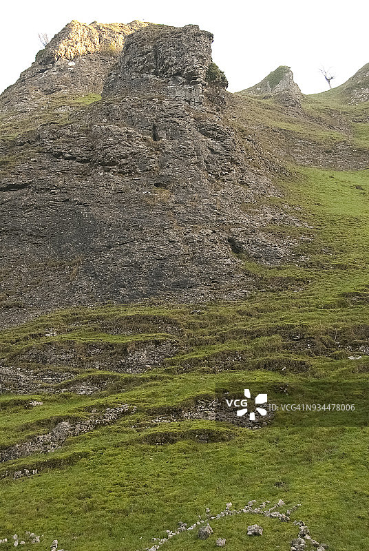 英国峰区国家公园洞穴谷的山坡图片素材