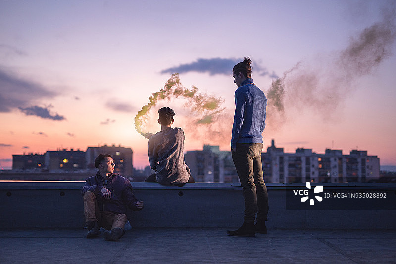 向他人发出信号图片素材