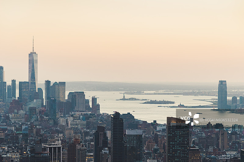 曼哈顿的天际线图片素材