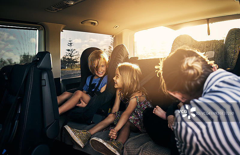 为公路旅行安全带图片素材