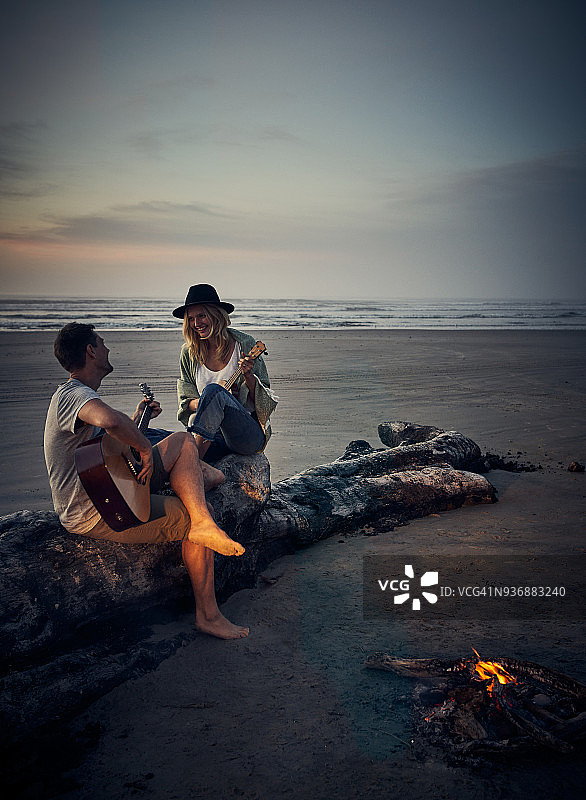 他们的夏日度假配乐图片素材