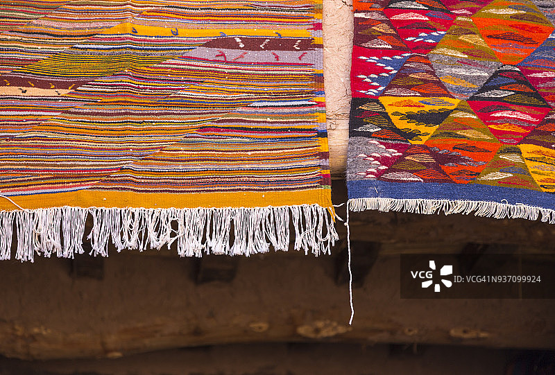 摩洛哥地毯店出售的地毯图片素材