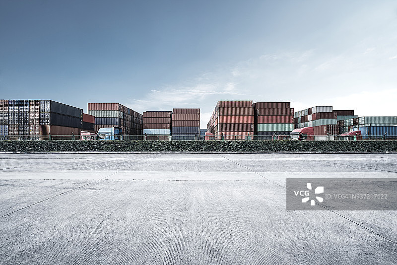 货运集装箱停车场图片素材