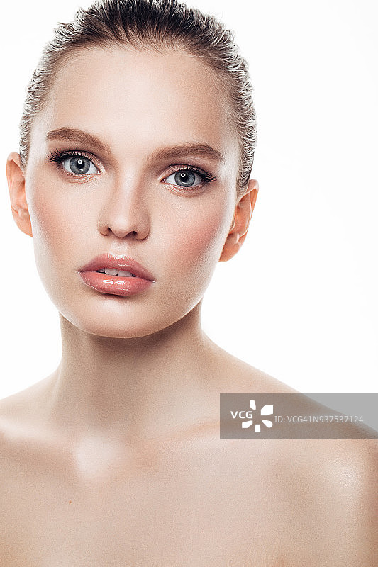 化自然妆的美女图片素材