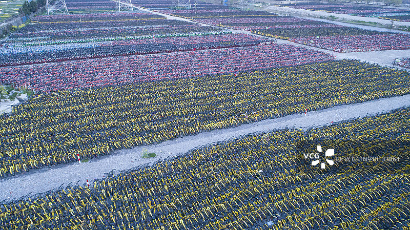 中国上海市共享单车停车场（无人机拍摄）图片素材