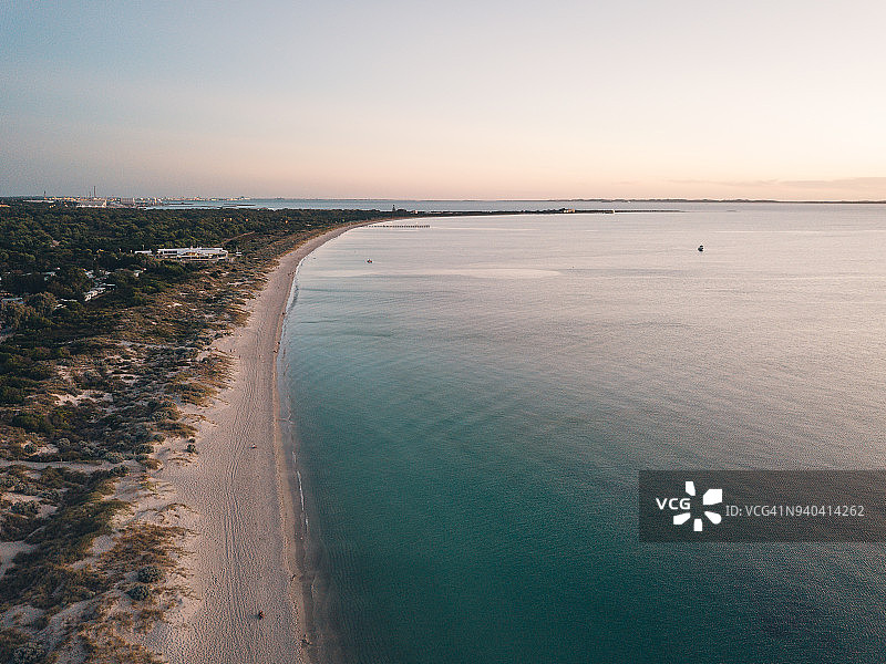 库吉海滩日落图片素材