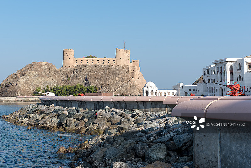 阿曼马斯喀特（穆特拉）的古代海岸防御工事图片素材