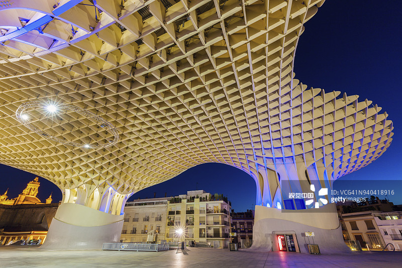 塞维利亚都市阳伞图片素材