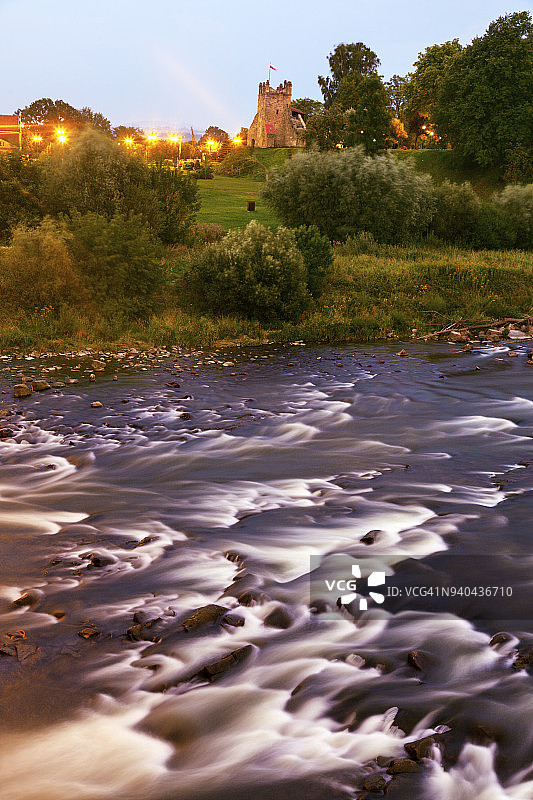 新松奇城堡和杜纳耶茨河遗址图片素材