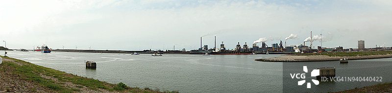 荷兰艾默伊登水闸全景图片素材