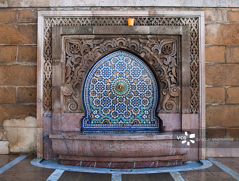 摩洛哥拉巴特穆罕默德五世陵墓的华丽喷泉图片素材