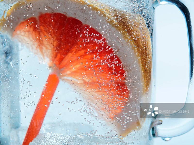 注入水特写图片素材